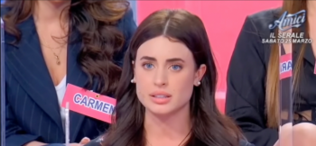 Uomini e Donne, anticipazioni 23 Marzo: Nicole e il nuovo corteggiatore