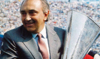 Corrado Ferlaino ricoverato in ospedale: cosa è successo al presidente del Napoli di Maradona