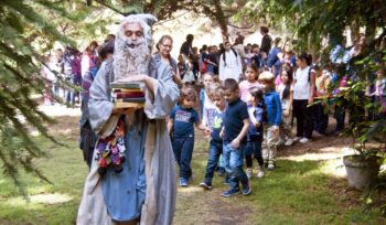 Contes de fées intemporels au Jardin botanique de Naples avec de nombreux spectacles pour enfants