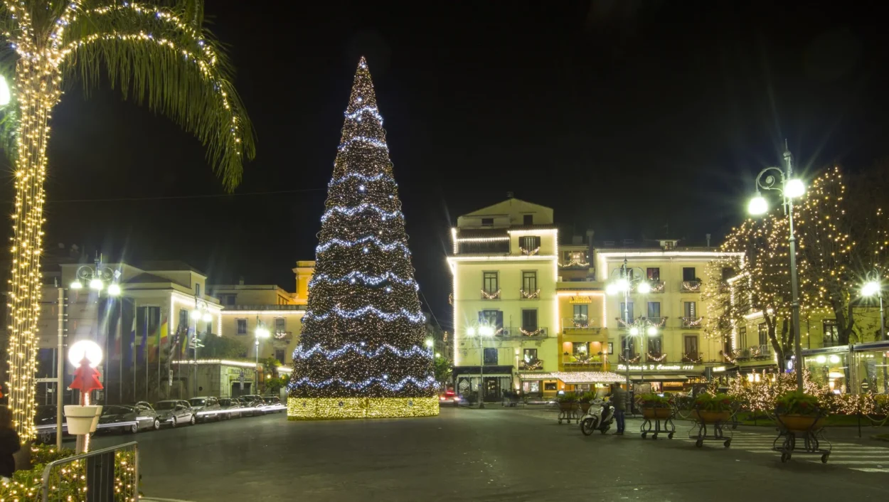 Рождественская елка в Сорренто