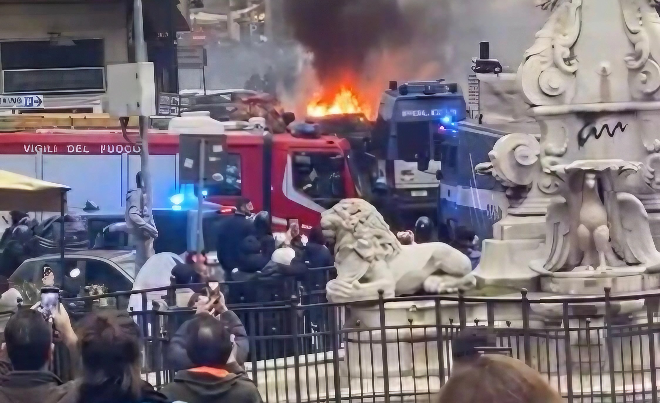 confrontos em Nápoles com turistas alemães