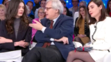Vittorio Sgarbi, battuta volgare e sessista a Domenica In: video
