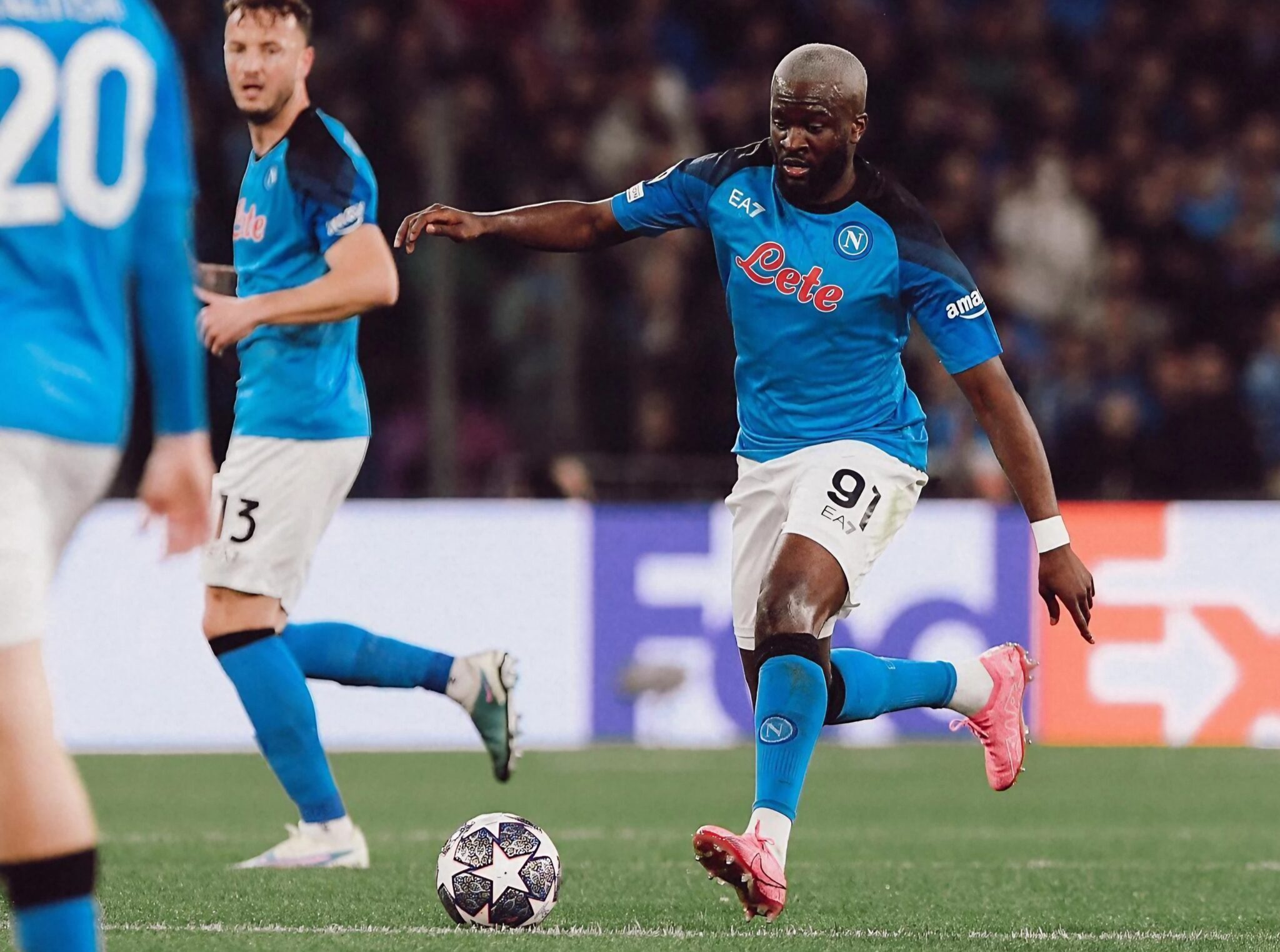 Ndombele, footballeur du SSC Napoli, en action