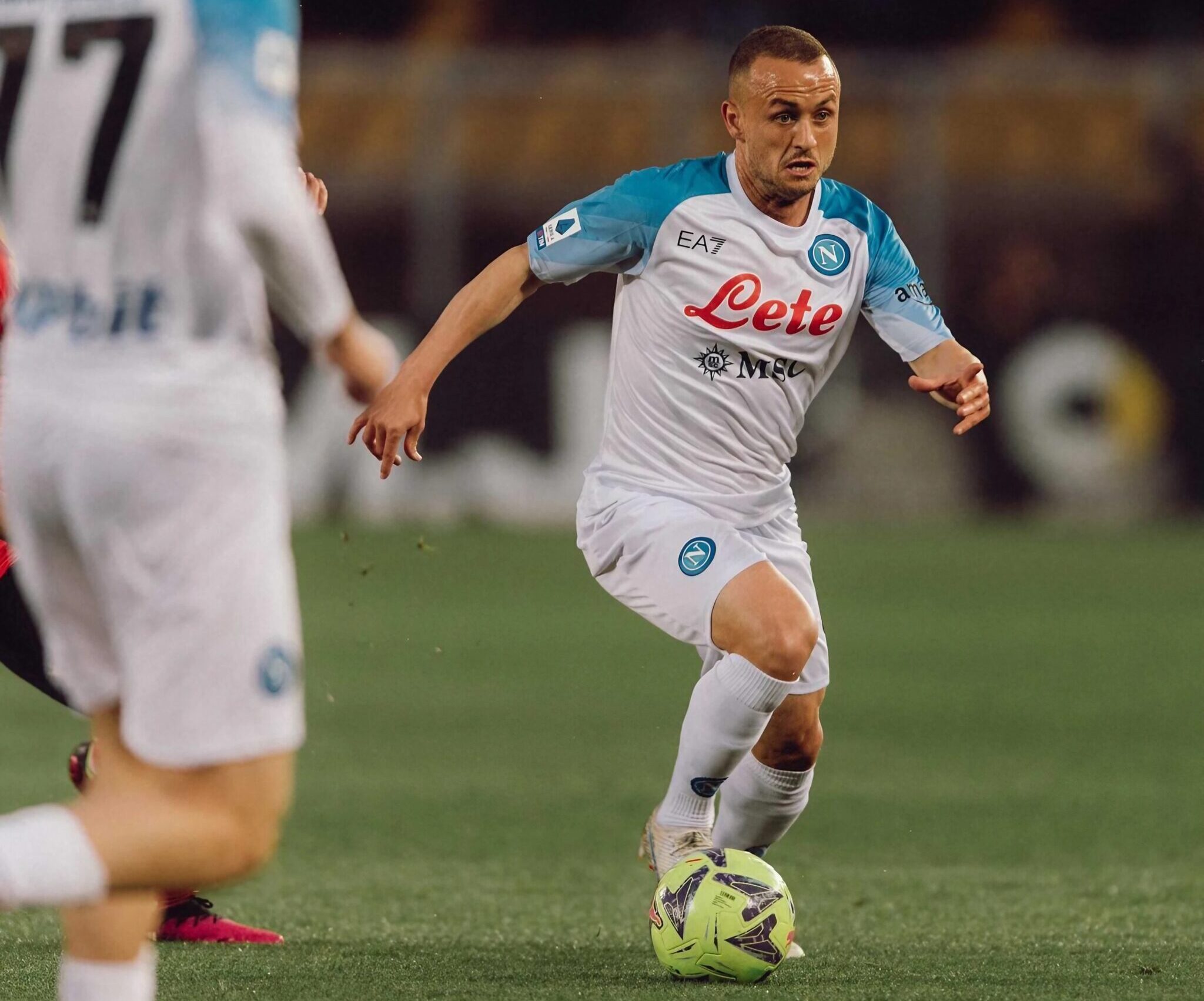 Stanislav Lobotka, jogador de futebol do SSC Napoli, em ação