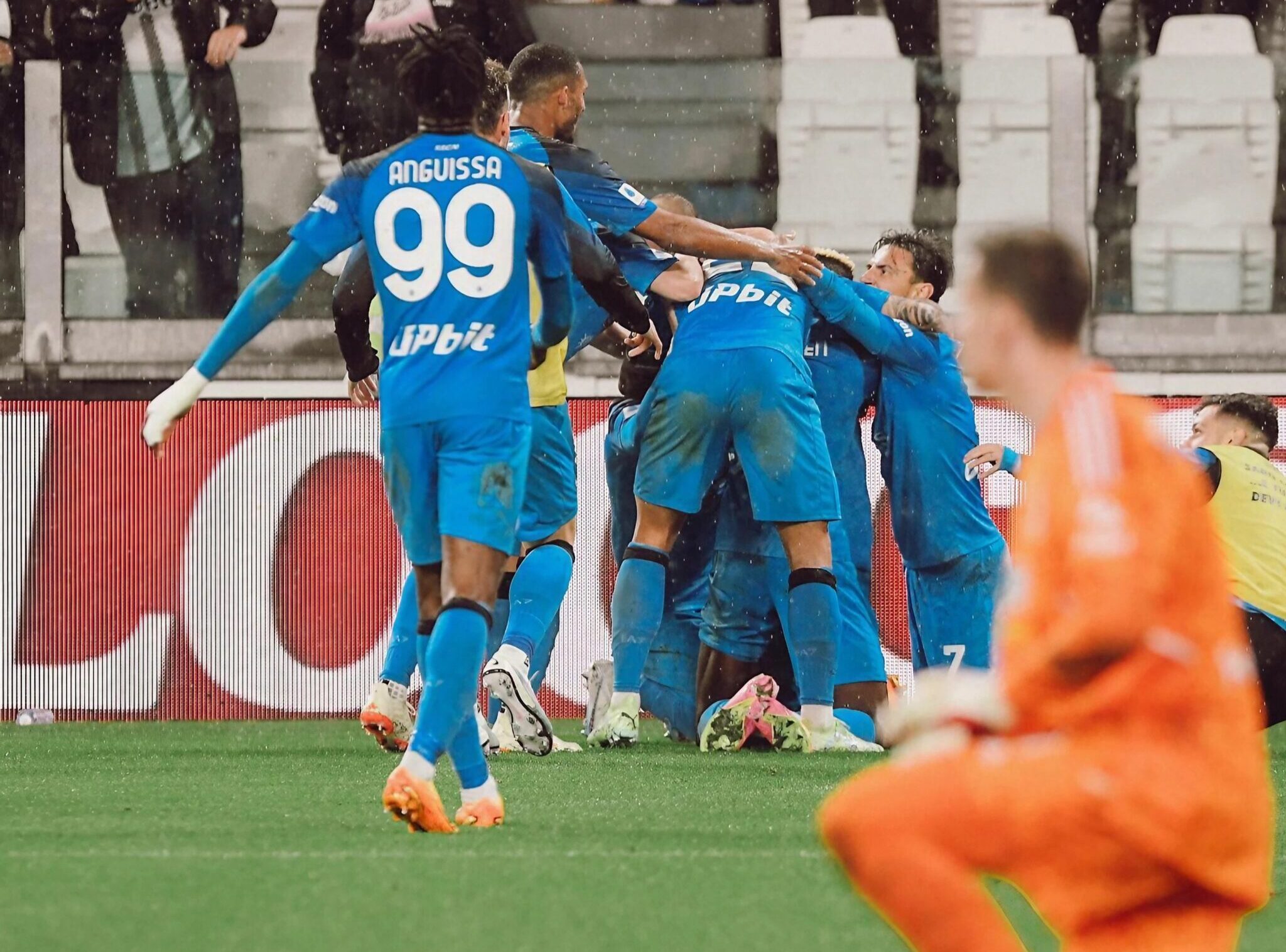 SSC Napoli players cheer after a win