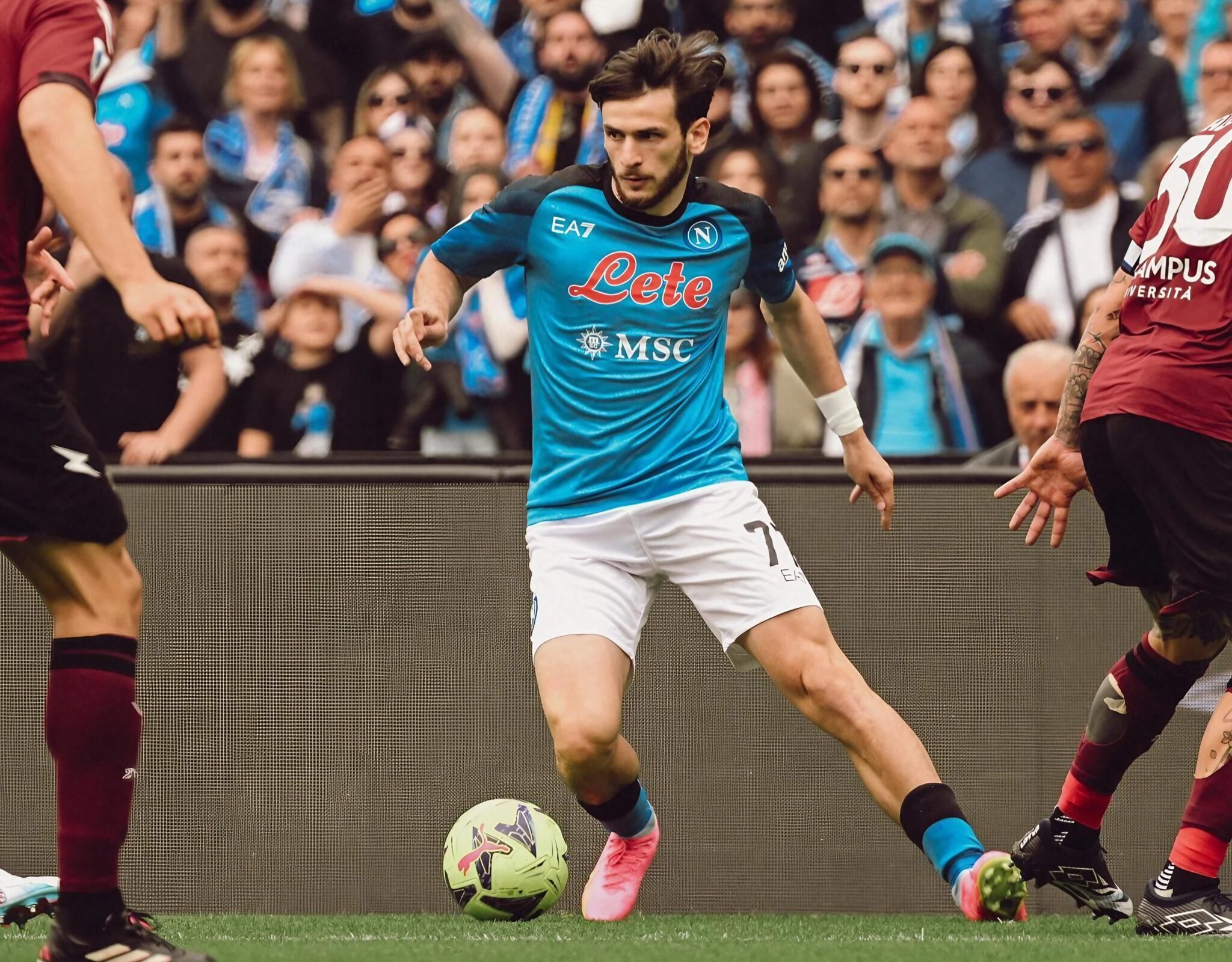 Kvaratskhelia, calciatore SSC Napoli, in azione