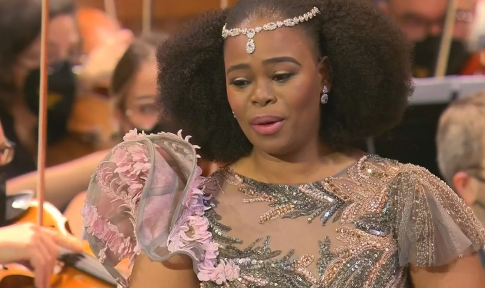 Pretty Yende durante uma performance