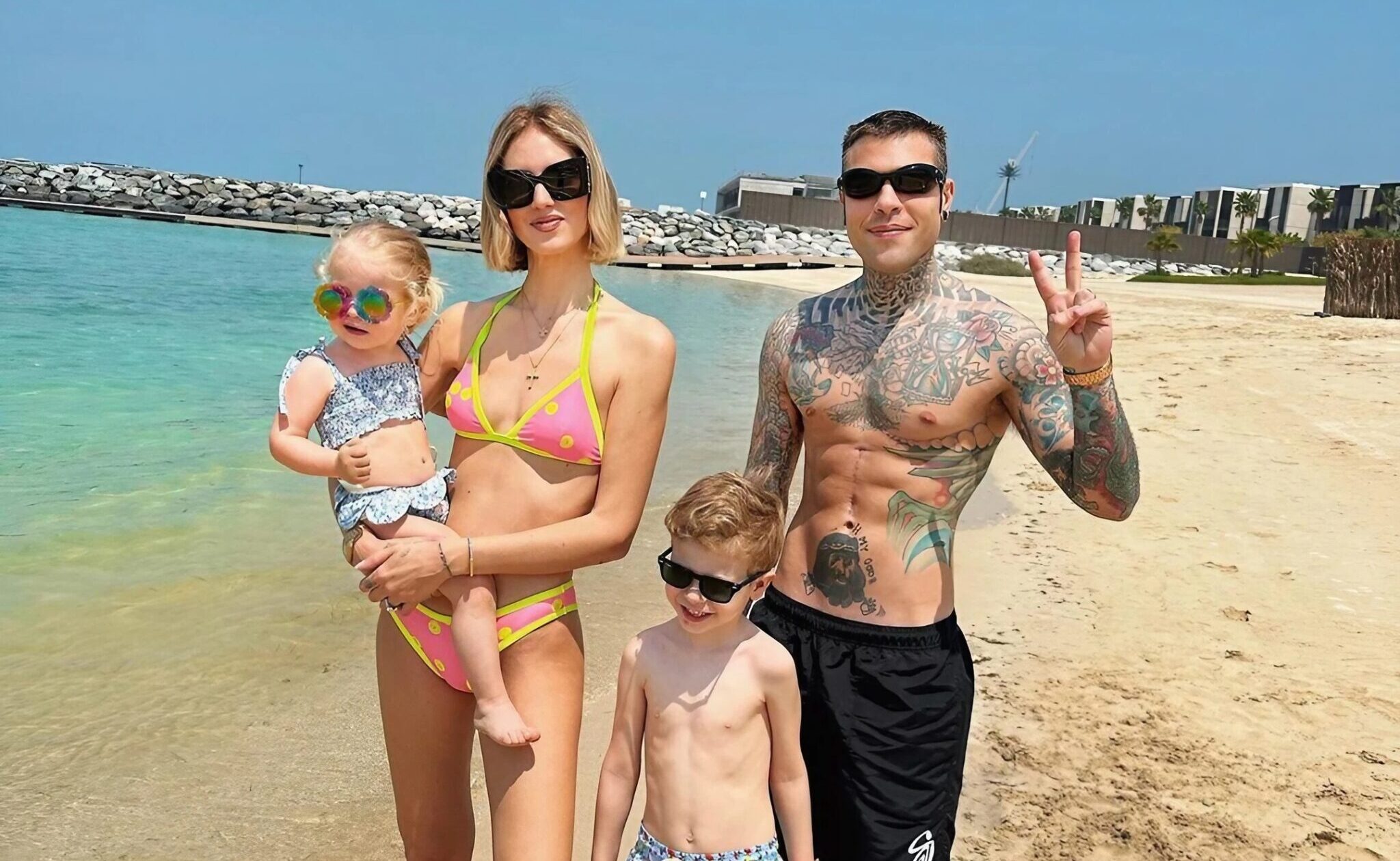 Ferragni and Fedez with the family in Dubai on vacation