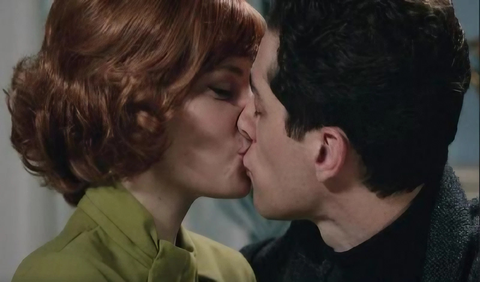 Bacio tra Gemma e Marco