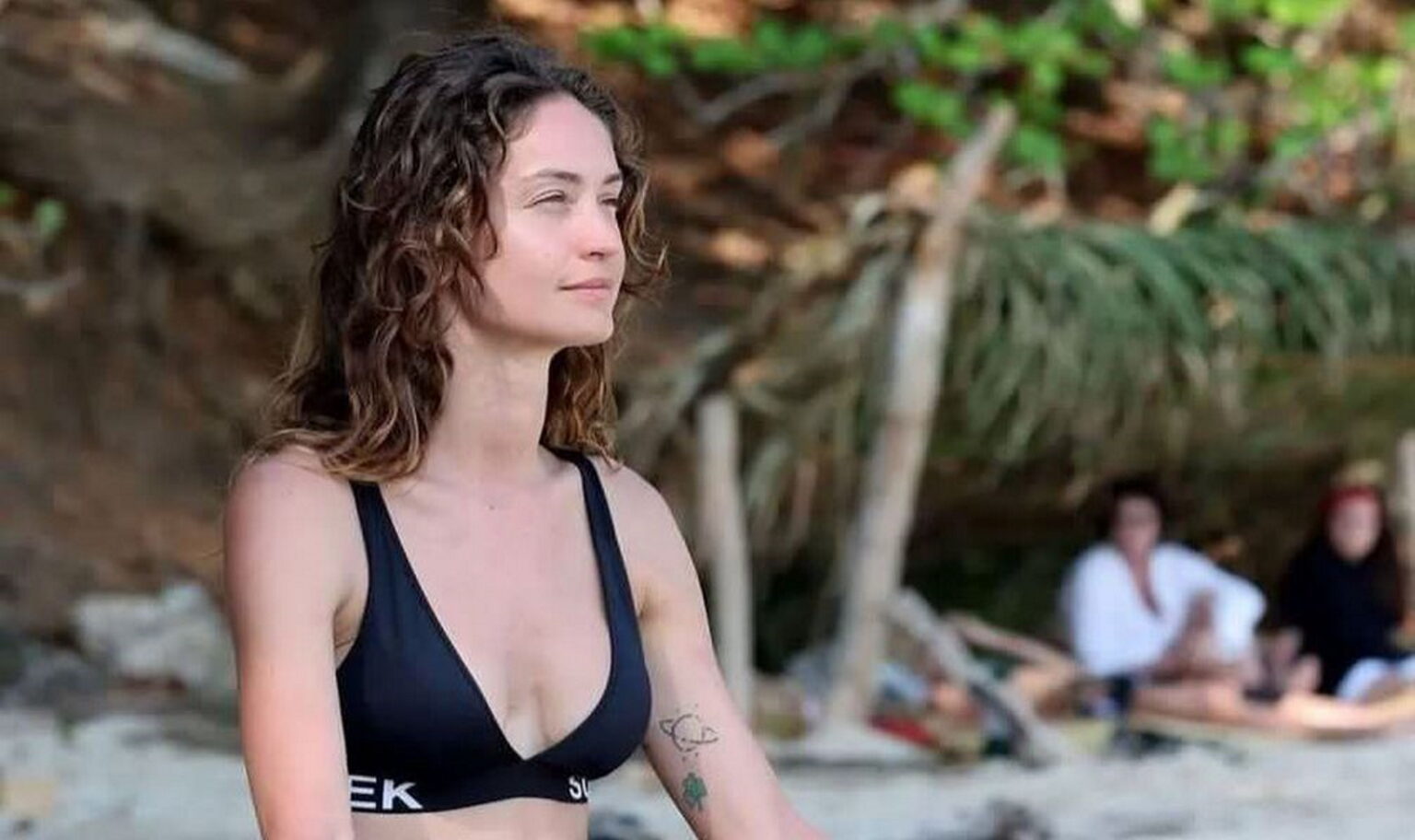 Isola dei Famosi 2023, Helena Prestes has a "Delirava" illness