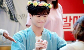 Morto Moonbin, star del K-Pop sudcoreano scomparso a 25 anni