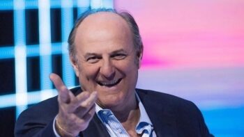 Chi è Gerry Scotti: bio, successi, carriera e curiosità sul conduttore