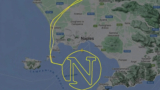 Flugzeug zeichnet für die Napoli-Meisterschaft ein „N“ in den Himmel
