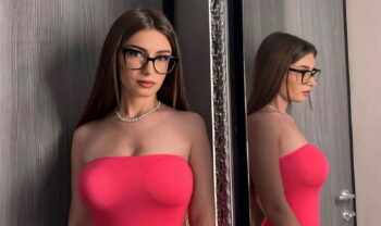 Chiuso account di Elisa Esposito, la prof del corsivo. Cos’è successo?