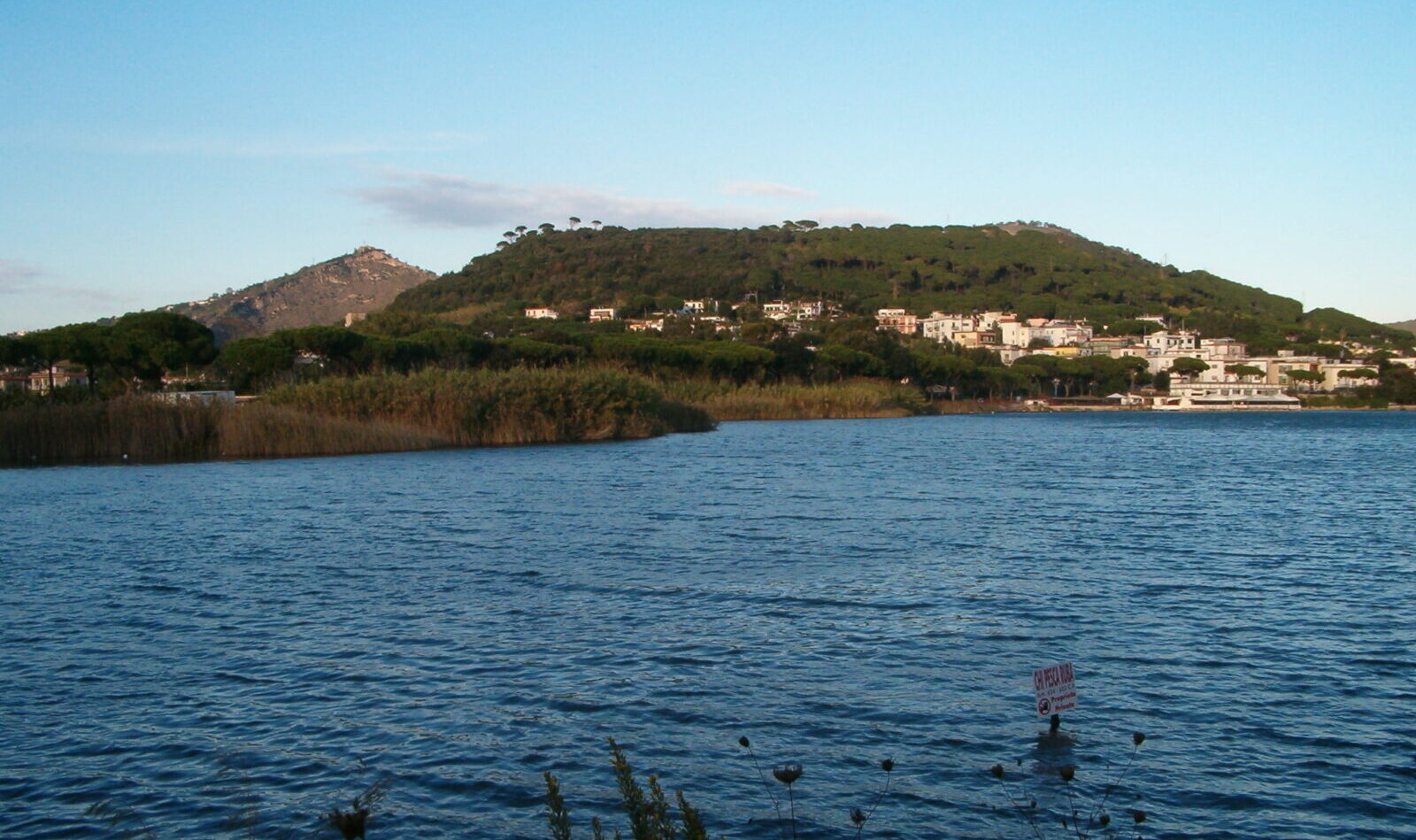 Monte Nuovo dos Campi Flegrei em Pozzuoli