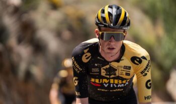 Nathan Van Hooydonck si ritira dal ciclismo, ha avuto un infarto
