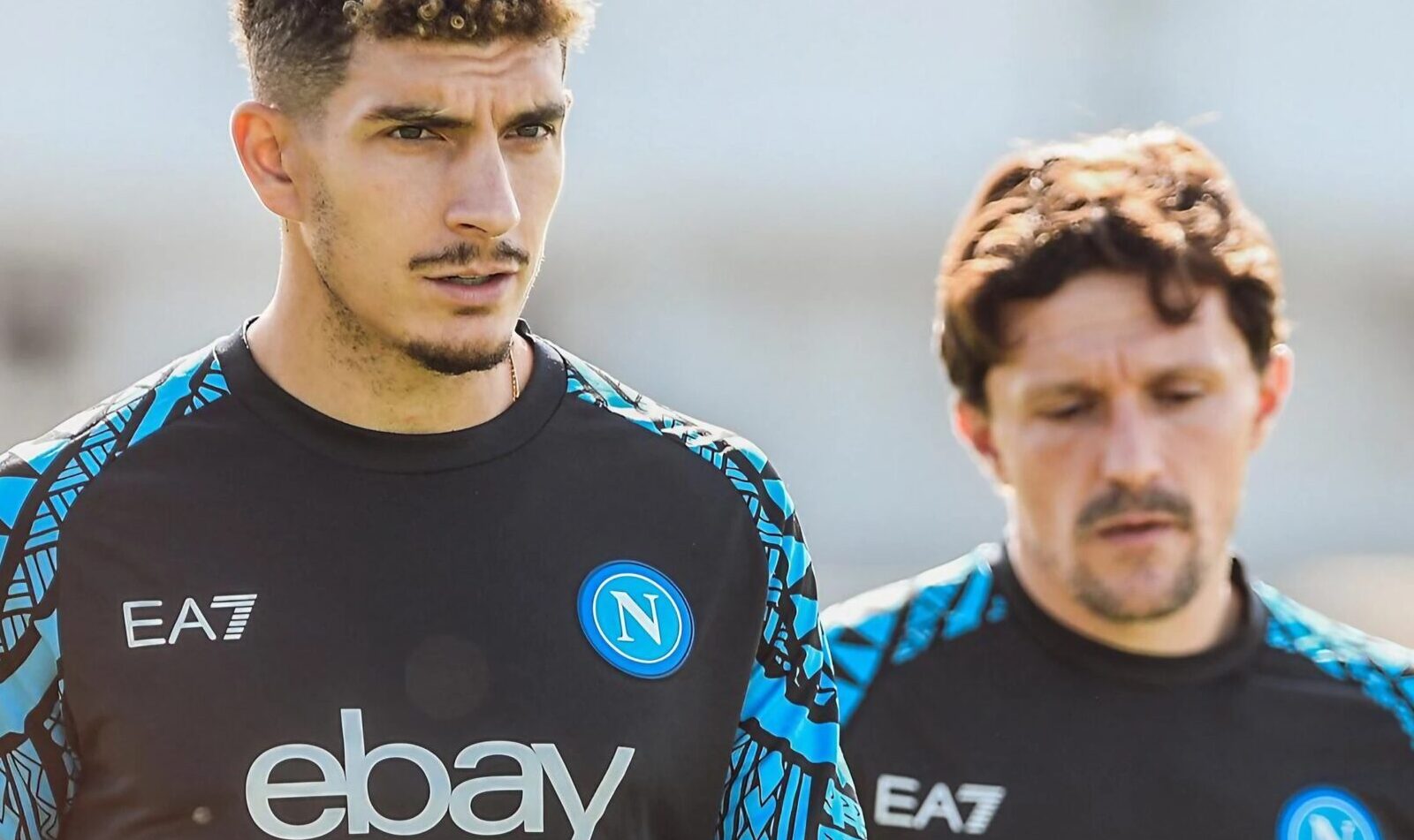 Par Lorenzo et Mario Rui, footballeurs du SSC Napoli