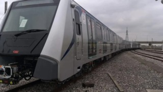 Napoli-Afragola in metro, la Linea 10 prende forma: firmato il contratto