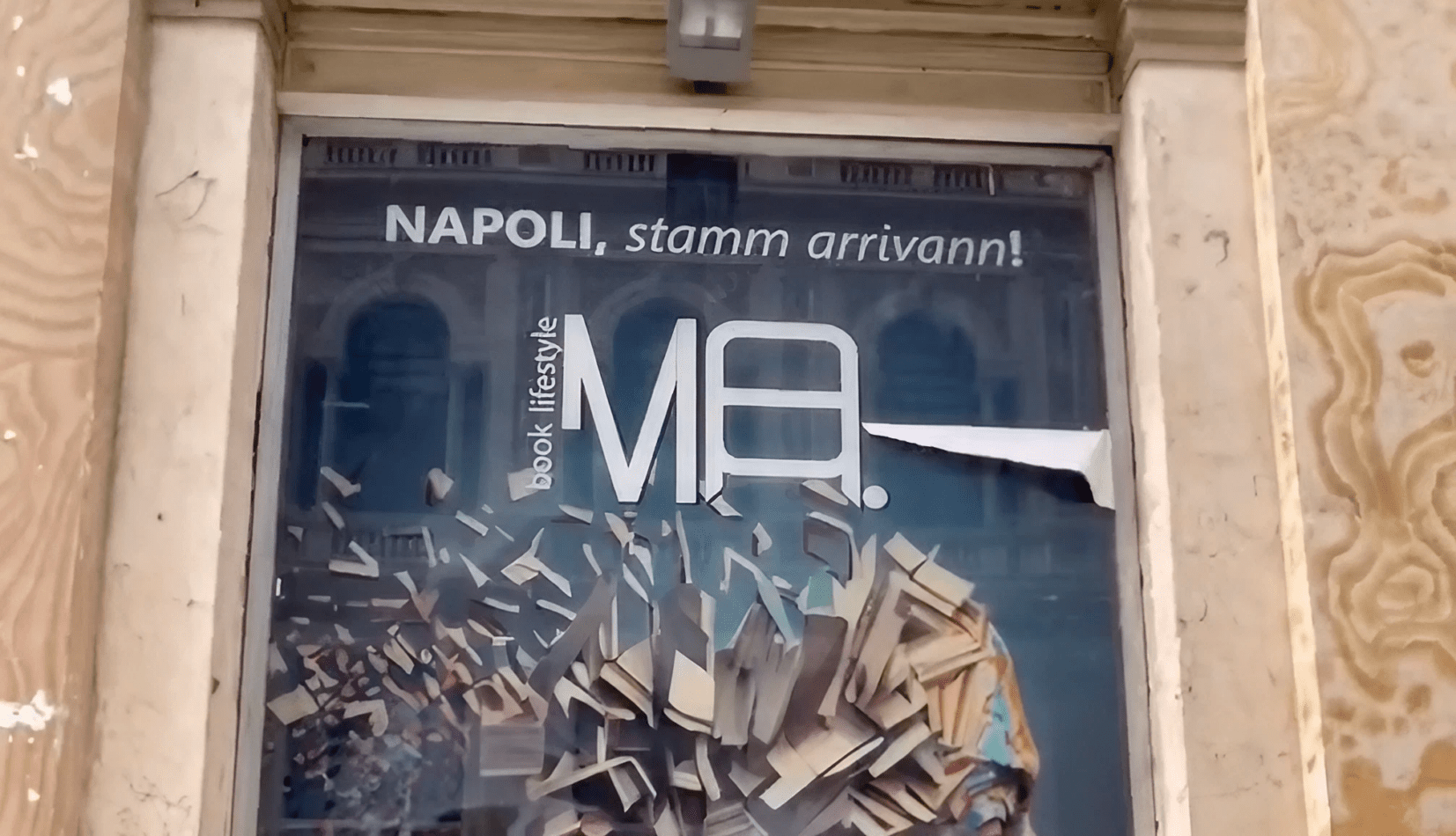 Mondadori ouvre ses portes à Naples