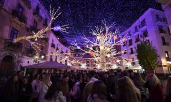 As luzes de Salerno, uma árvore luminosa