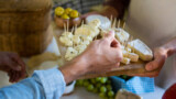 2023 年阿鲁特节在阿韦利诺举办美食、美酒和音乐