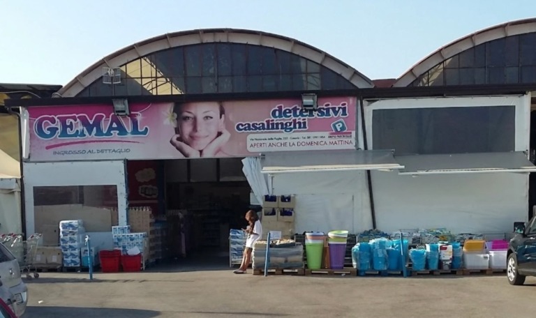 Gemal Detergents, chaos and long queues at the opening for offers