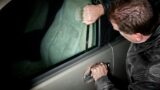 Furti d’auto a Napoli, chiusa officina clandestina: cinque arresti