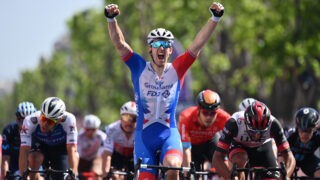 Giro d’Italia 2026 a Napoli, scuole chiuse il 14 maggio in provincia. Comuni coinvolti e orari
