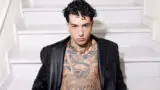 Tony Effe censored? Rai takes away his necklace, here's why
