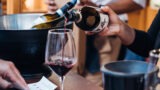 Borgo diVino a Vietri, vini pregiati e cuoppi sul mare