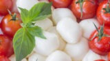 White Fest 2025 a Cancello ed Arnone. Mozzarella, musica e sapori