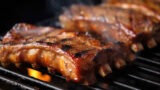 Dinosaurs Ribs 2025 a Liberi. Carne alla brace, balli e sapori locali
