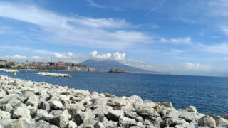 Tri Gold Caracciolo 2025 a Napoli. Strade chiuse, divieti e bus