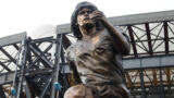 La statua di Maradona attraversa Napoli, il percorso per festeggiare i 65 anni del Pibe