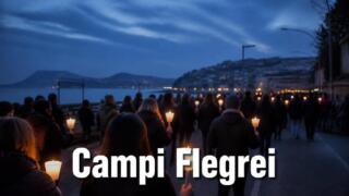 Campi Flegrei, fiaccolata per lo stato di emergenza: corteo da Pozzuoli a Bagnoli