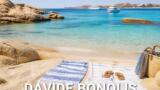 Davide Bonolis innamoratissimo: vacanza in Sardegna con la fidanzata Martina Dotti e dedica social