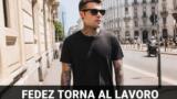 Fedez torna al lavoro dopo il ricovero: l’arrivo in ufficio a Milano e niente pausa al bistrot