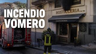 Incendio alla rosticceria Da Fofò al Vomero: fumo in via Bernini, vigili del fuoco sul posto