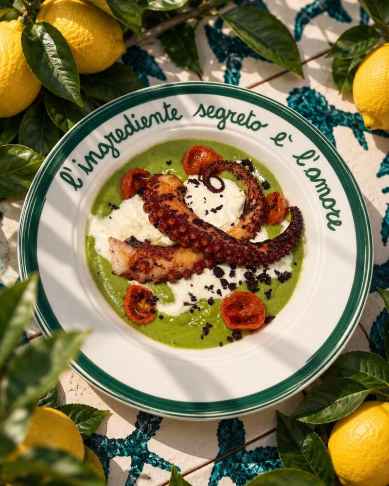 Polpo scottato con crema di zucchine, stracciata e pomodorini semidry del Moorea Food Club a Maiori